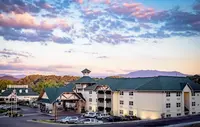 The Lodge at Five Oaks Sevierville hotel